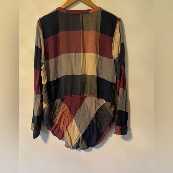 Lucky Brand Women's Soft Plaid Navy Maroon Flannel Collared Button Up size XL - Picture 5 of 5